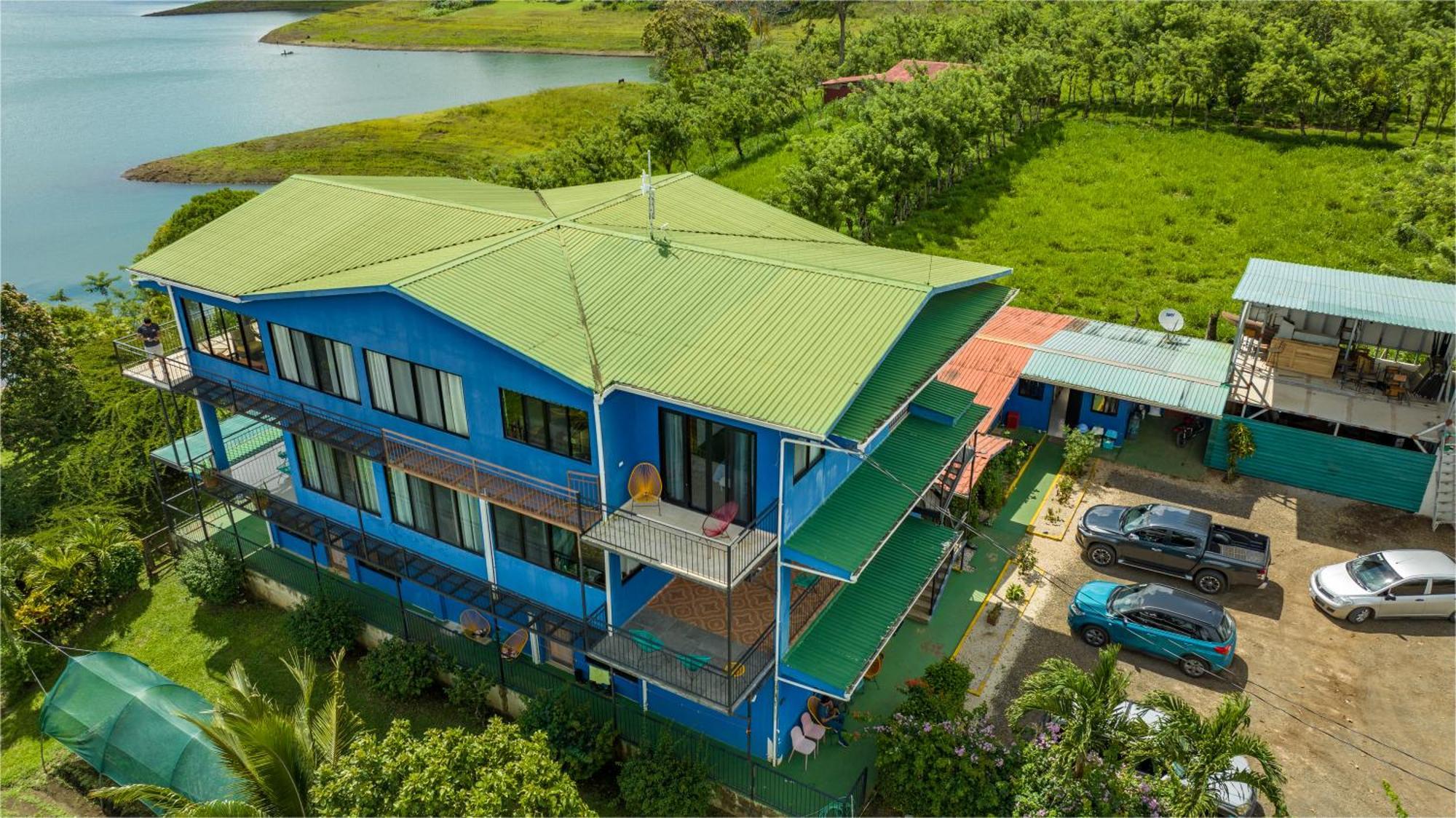 Tinajas Arenal Lakefront Lodge Nuevo Arenal Exterior foto